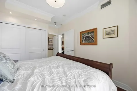58 Marine Parade Drive Toronto ON M8V 4G1