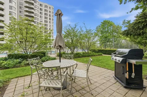 1201 North Shore Boulevard E Burlington ON L7S 1Z5