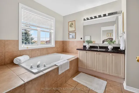 47 Upper Highlands Drive Brampton ON L6Z 4V9