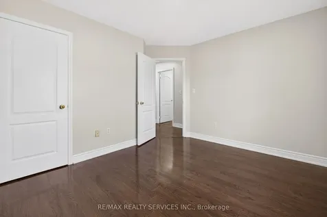47 Upper Highlands Drive Brampton ON L6Z 4V9