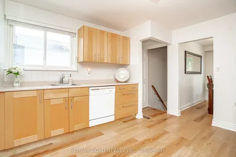 29 Duke Road Brampton ON L6T 3J9
