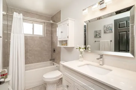 29 Duke Road Brampton ON L6T 3J9