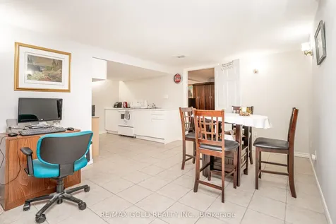 29 Duke Road Brampton ON L6T 3J9