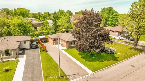 29 Duke Road Brampton ON L6T 3J9