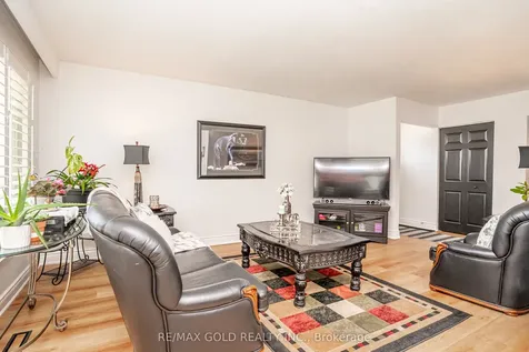 29 Duke Road Brampton ON L6T 3J9