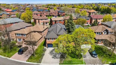 4579 Tribal Court Mississauga ON L4Z 2R1