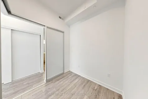 1005 Dundas Street Oakville ON L6H 7E8