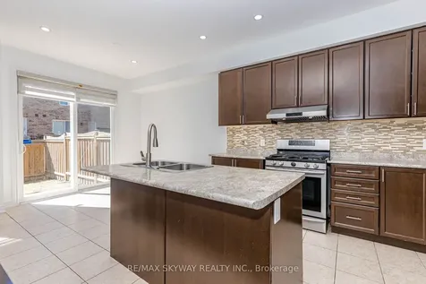 63 Vezna Crescent Brampton ON L6X 5K5