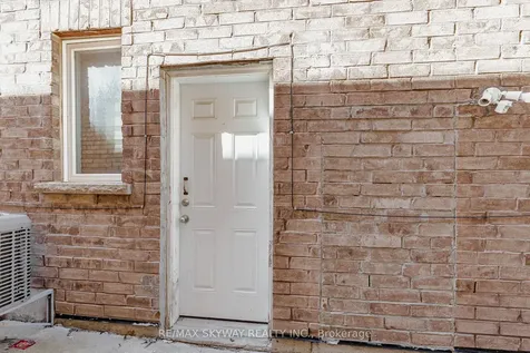 63 Vezna Crescent Brampton ON L6X 5K5