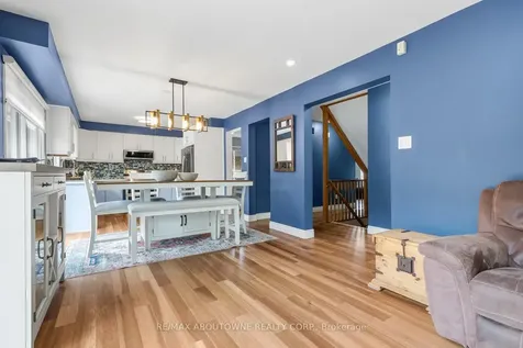 2474 Cavendish Drive Burlington ON L7P 3T8