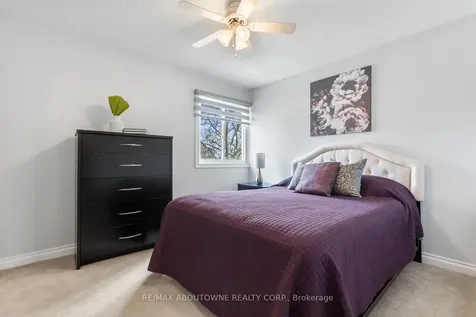 2474 Cavendish Drive Burlington ON L7P 3T8