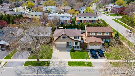 2474 Cavendish Drive Burlington ON L7P 3T8