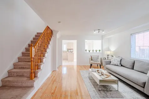 5648 Volpe Avenue Mississauga ON L5V 3A6