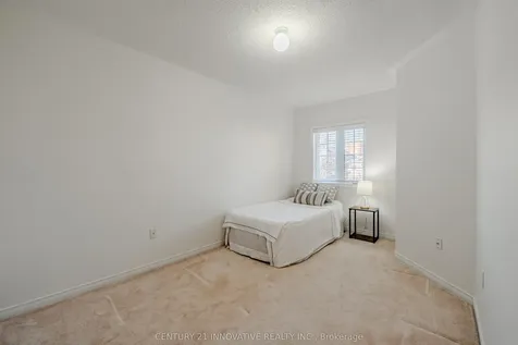 5648 Volpe Avenue Mississauga ON L5V 3A6