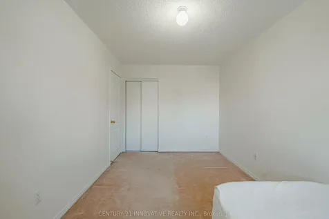 5648 Volpe Avenue Mississauga ON L5V 3A6