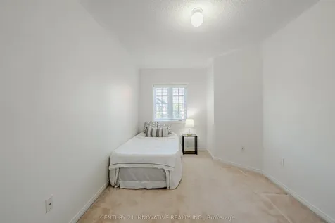 5648 Volpe Avenue Mississauga ON L5V 3A6