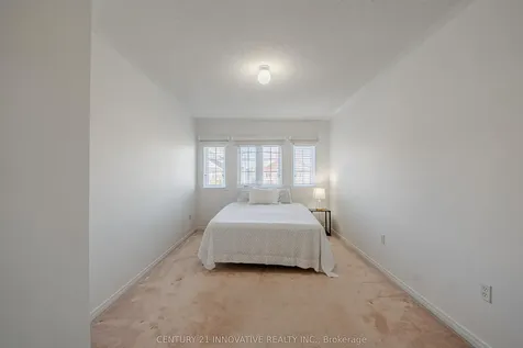 5648 Volpe Avenue Mississauga ON L5V 3A6