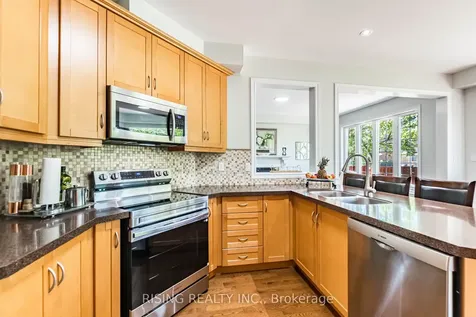 112 Great Lakes Boulevard Oakville ON L6L 6W5