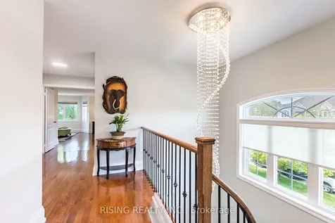 112 Great Lakes Boulevard Oakville ON L6L 6W5