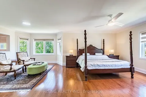 112 Great Lakes Boulevard Oakville ON L6L 6W5