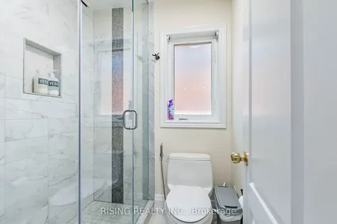 112 Great Lakes Boulevard Oakville ON L6L 6W5