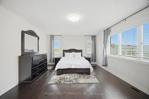 39 Templehill Road Brampton ON L6R 3S6