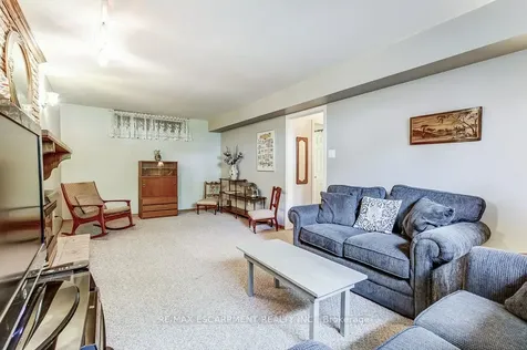 633 Sheraton Road Burlington ON L7L 4B3