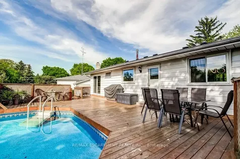 633 Sheraton Road Burlington ON L7L 4B3