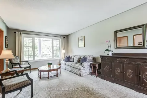 633 Sheraton Road Burlington ON L7L 4B3