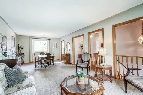 633 Sheraton Road Burlington ON L7L 4B3
