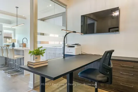 123 Maurice Drive Oakville ON L6K 2W6