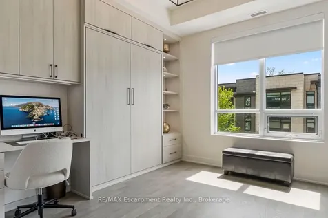 123 Maurice Drive Oakville ON L6K 2W6