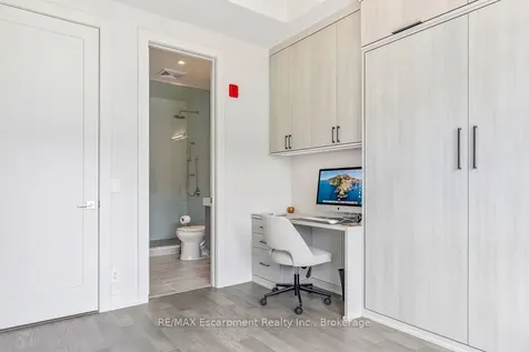 123 Maurice Drive Oakville ON L6K 2W6
