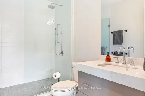 123 Maurice Drive Oakville ON L6K 2W6