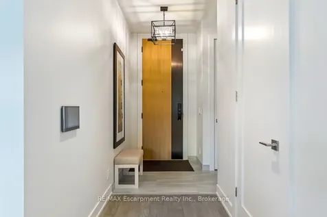 123 Maurice Drive Oakville ON L6K 2W6