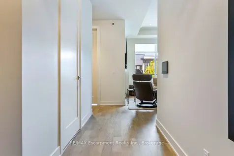 123 Maurice Drive Oakville ON L6K 2W6