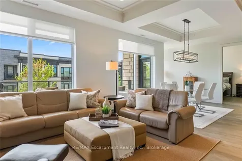 123 Maurice Drive Oakville ON L6K 2W6