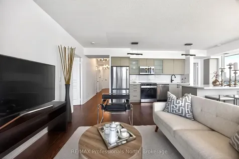 2230 Lake Shore Boulevard W Toronto ON M8V 0B2