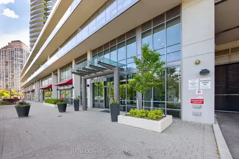 2230 Lake Shore Boulevard W Toronto ON M8V 0B2