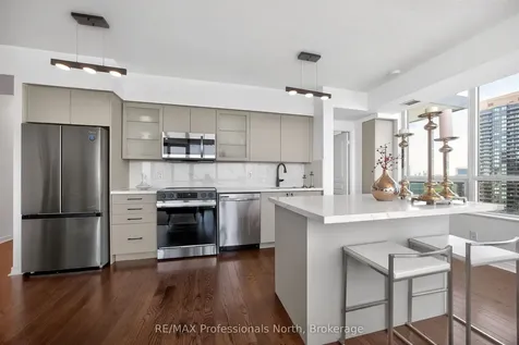 2230 Lake Shore Boulevard W Toronto ON M8V 0B2