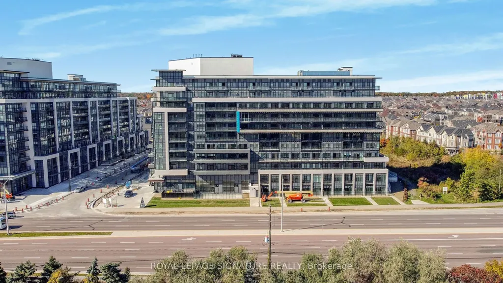 395 Dundas Street W Oakville ON L6M 5R8