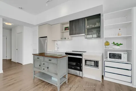 395 Dundas Street W Oakville ON L6M 5R8