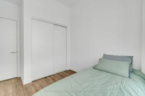 395 Dundas Street W Oakville ON L6M 5R8