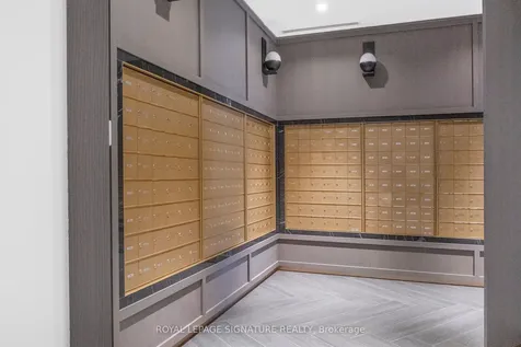 395 Dundas Street W Oakville ON L6M 5R8