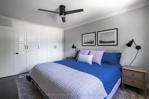 1259 Richards Crescent Oakville ON L6H 1R5