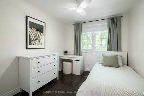 1259 Richards Crescent Oakville ON L6H 1R5