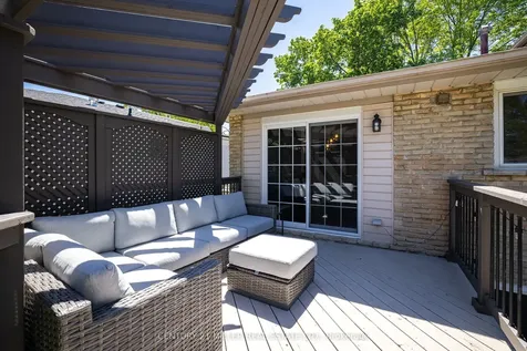 1259 Richards Crescent Oakville ON L6H 1R5