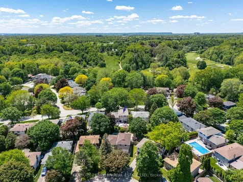 1259 Richards Crescent Oakville ON L6H 1R5