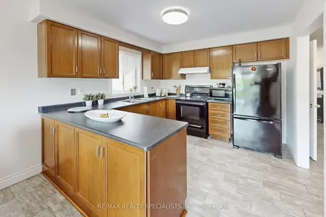 22 Thimbleberry Street Brampton ON L7A 3L4