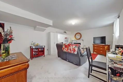 22 Thimbleberry Street Brampton ON L7A 3L4